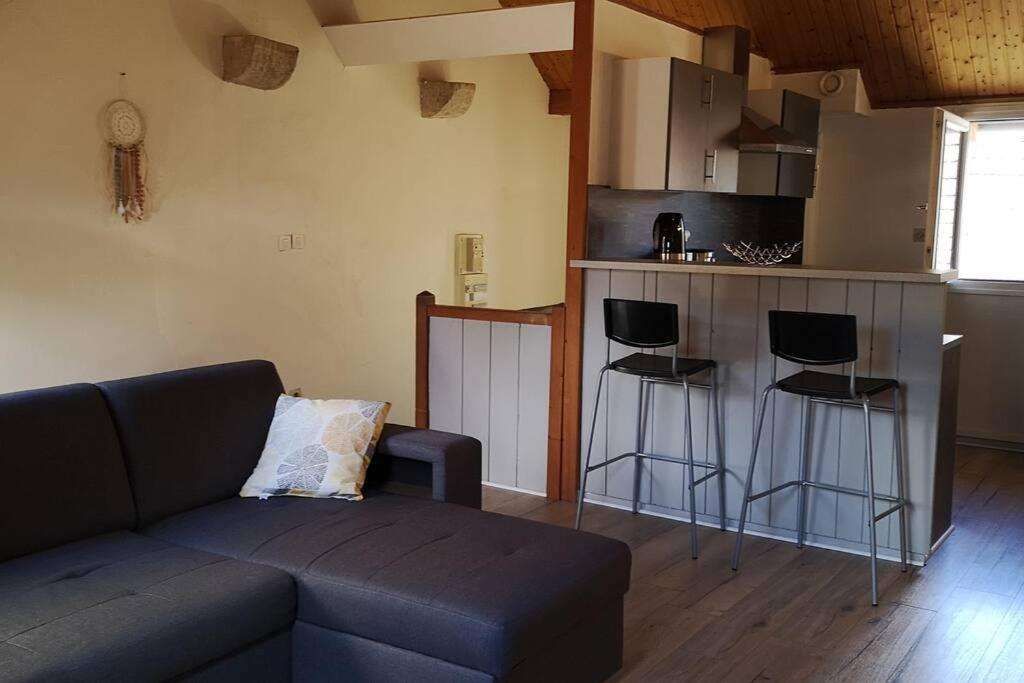 Duplex Au Centre Ville, Dans Cour Interieure Calme Dole Bagian luar foto